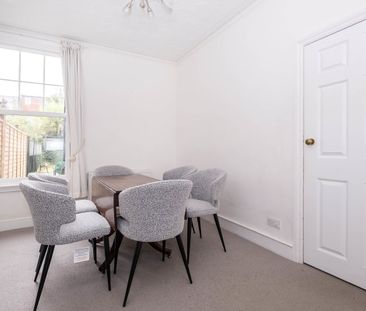 4 bedroom terraced house to rent - Photo 2