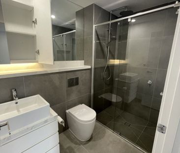 Stylish Apartment for Rental in the Heart of Carnegie - Photo 1