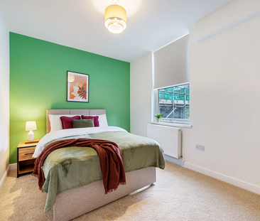 Newly Refurbished 7-Bed House Share In L13! Room 3 (Double) - Photo 4