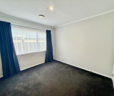 8 Avalon Park Drive, Avalon - Photo 6