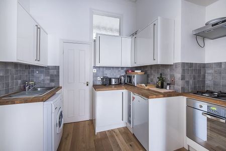 1 bedroom flat to rent - Photo 4