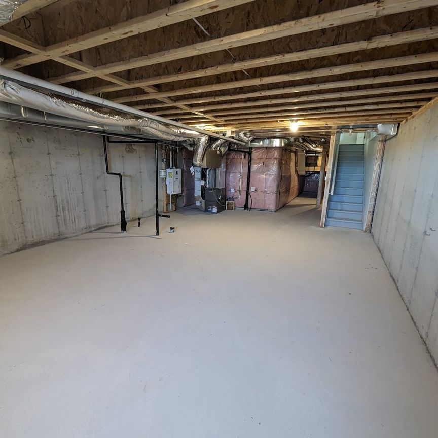 For Lease - 85 Greer Street, Barrie, Ontario - Photo 1