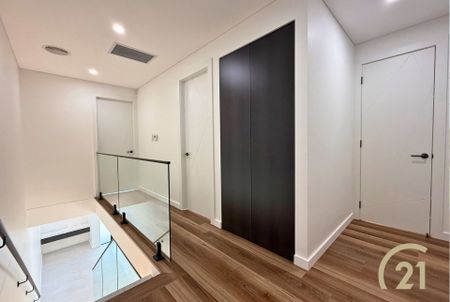 Brand New Five Bedroom, Duplex! - Photo 3