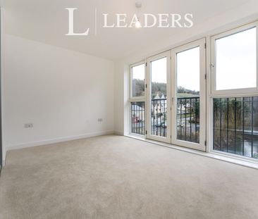 3 bedroom town house to rent Rooksmoor Mill, Woodchester - Photo 2
