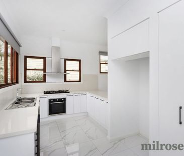 A Rare Find in the Heart of Albion - Photo 6