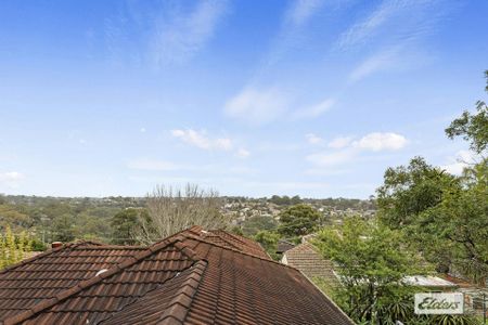 Expansive Internal Spaces - Photo 3