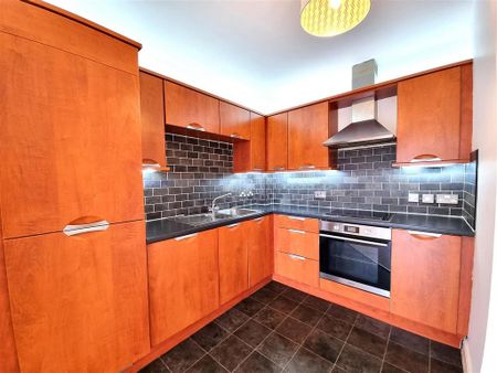 2 bedroom apartment to rent - Photo 4