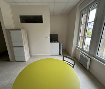 Location Appartement 1 pièce 25m² ST GEORGES DES GROSEILLERS 61100 - Photo 2