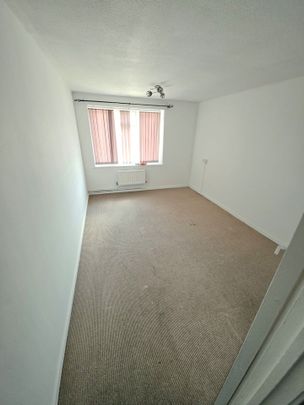 1 Bed Flat, Ringstead Drive, M40 - Photo 1