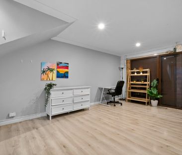 Petersham - Photo 3