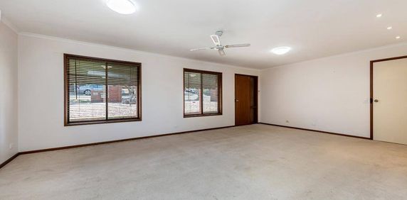 Spacious Two-Bedroom Unit in a Convenient Location - Photo 2