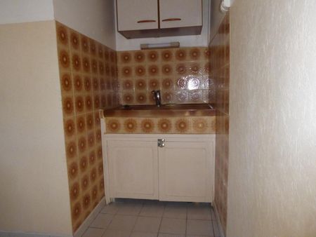 Location Appartement 2 pièces 43m² AUBENAS 07200 - Photo 5