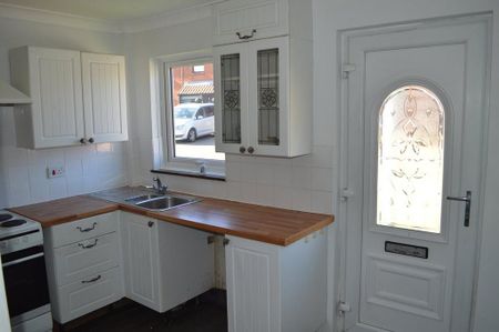 2 bedroom bungalow to rent - Photo 4