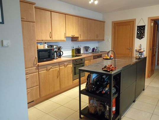 Appartement te huur - Photo 1