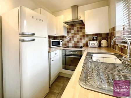 1 bedroom flat to rent - Photo 2