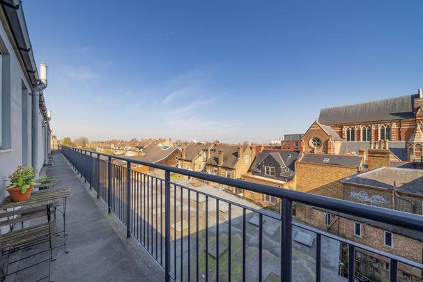 2 bedroom flat to rent - Photo 1