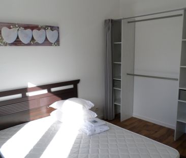 Location Appartement 2 pièces 43m² LA ROCHE SUR YON 85000 - Photo 2