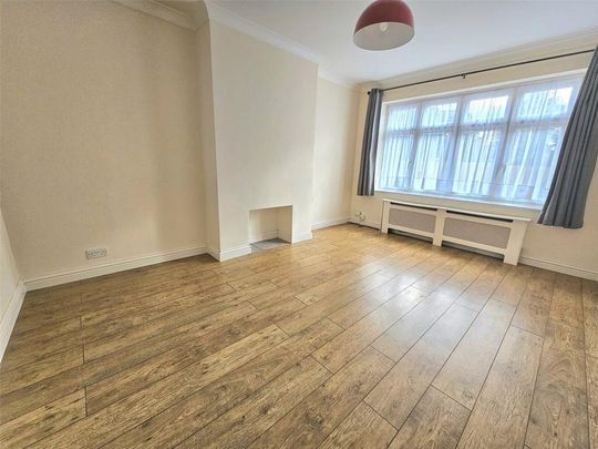 2 bedroom maisonette to rent - Photo 1