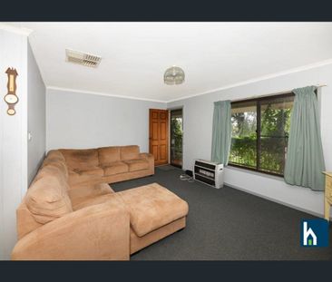 Older Style Family Home - Photo 2