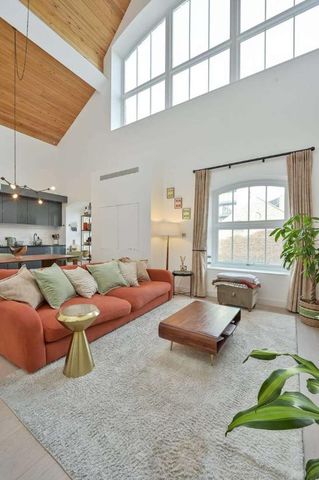 Bubbling Well Square, Wandsworth Town, SW18 - Photo 2