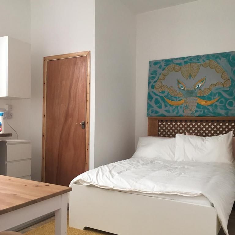 Studio to rent - Photo 1