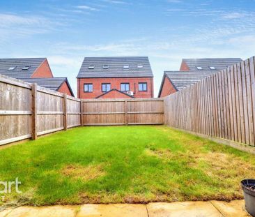 3 bedroom semi-detached house to rent - Photo 1