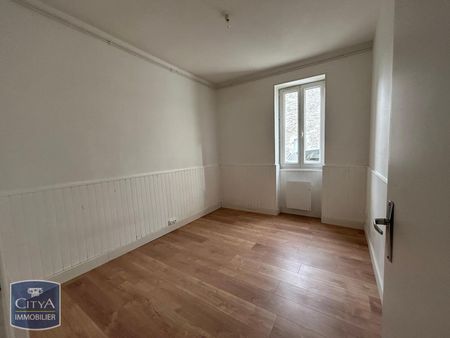 Location Appartement 2 pièces 43m² LES PONTS DE CE 49130 - Photo 2