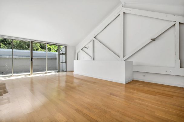 Inner City Warehouse Living - Photo 1