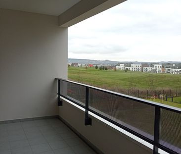 BEZANNES- Résidence Le Fairway- Apt T1 de 29m2 avec balcon et stati... - Photo 1