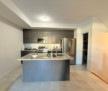 For Lease - 1071 Lockie Drive, Oshawa, Ontario - Photo 6