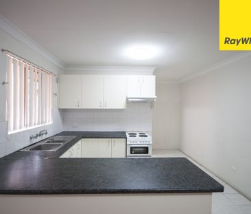 TWO BEDROOM UNIT IN CENTRAL LOCATION - Photo 5