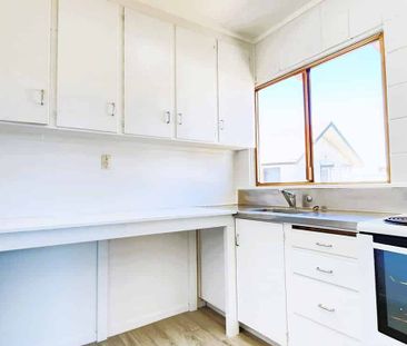 2 Bedroom + 1 Carport parking space, Sandringham - Photo 3
