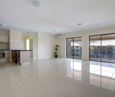 Unit 30/319 Angus Smith Drive, - Photo 4