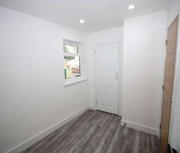 High Street, Blackwood, NP12 - Photo 5