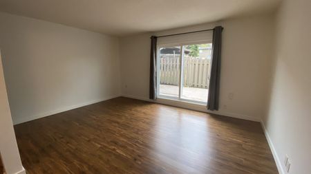#24 – 25 Pryde Avenue - Photo 5