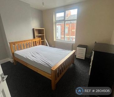 1 bedroom in a house share to rent - Photo 3