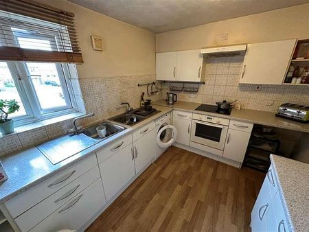 Moray Close, Edgware, HA8 - Photo 4