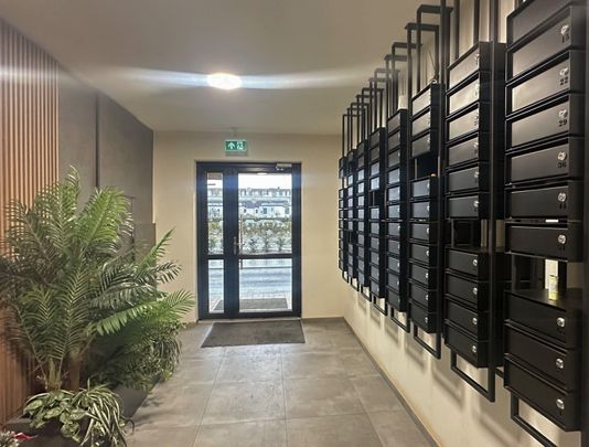 Închiriază Apartament 2 camere Tractorul - Fotografie 1