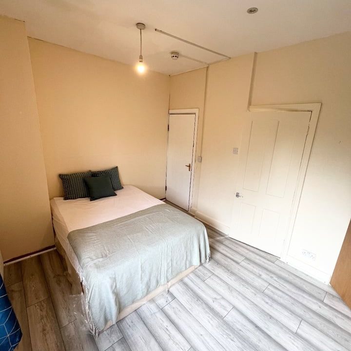Room in a Shared House, Homefield Road, HA0 - Photo 1