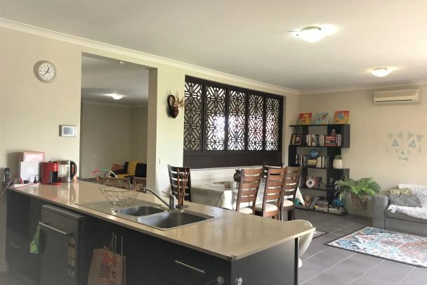 “Stunning 4BR Haven in James Wood!” - Photo 1