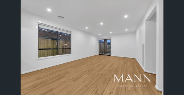 Stunning Brand New Family Home in Woodstock - Photo 1