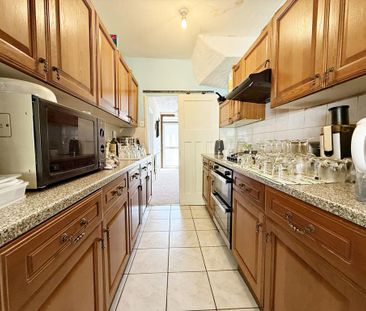 House share to rent - Photo 1