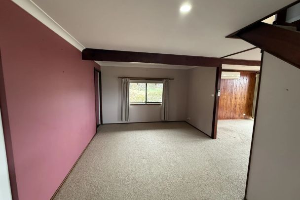 Charming 3 Bedroom Retreat with Stunning Country Views - Photo 1