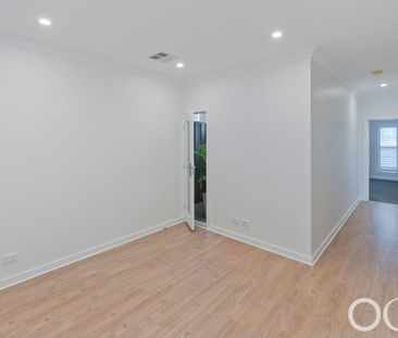 Open The Door To Modern And Spacious Living - Photo 4