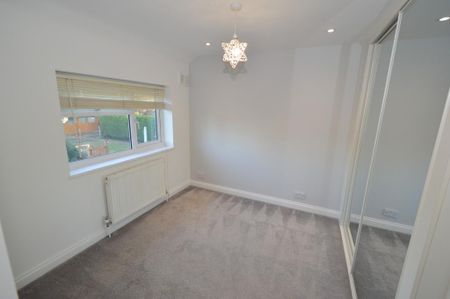 2 bedroom semi-detached house to rent - Photo 3