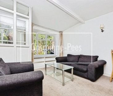 Town Centre Farnham - Photo 1