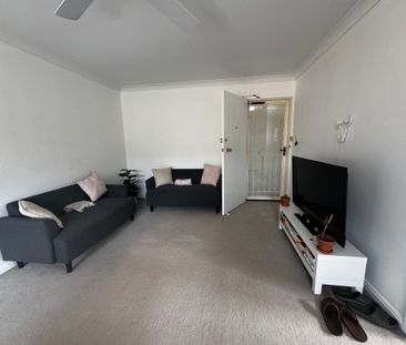 Gladesville - Photo 6
