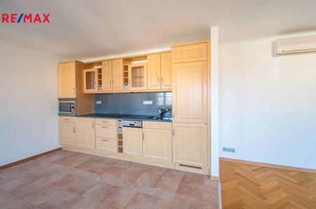 Pronájem bytu 2+kk v osobním vlastnictví 110 m², Praha 1 - Hradčany - Fotografie 2