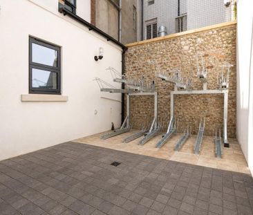 Studio to rent - Photo 5
