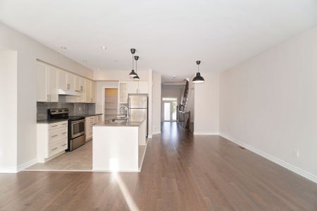 For Lease - 172 Larimar Circle, Blossom Park - Airport and Area, Ontario - Photo 2